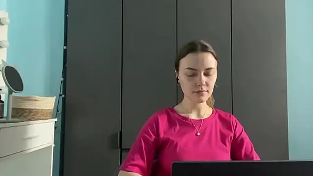 Snapshot of AndreeMerryman chatting on February 2026 02:11:01 AM AndreeMerryman online show from February 2026 02:11:01 AM