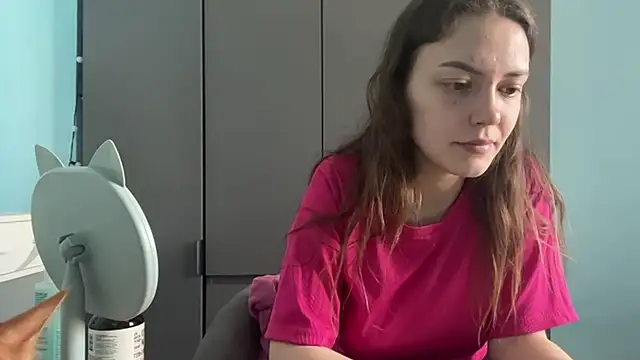 Snapshot of AndreeMerryman chatting on February 2026 02:21:01 AM AndreeMerryman online show from February 2026 02:21:01 AM