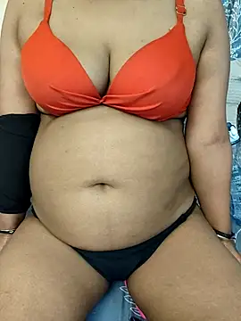 Snapshot of Red_Wine444 chatting on February 2026 08:52:02 PM Red Wine444 online show from February 2026 08:52:02 PM