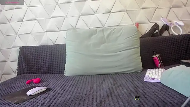 Kristinsweet online show from February 2026 04:35:01 AM