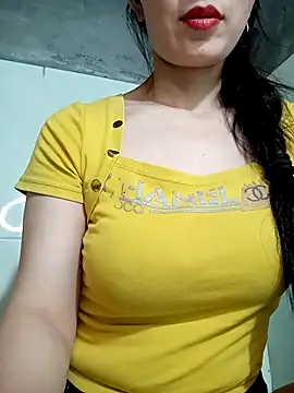 Snapshot of Vyvvyy69 chatting on July 2026 10:33:01 AM Vyvvyy69 online show from July 2026 10:33:01 AM