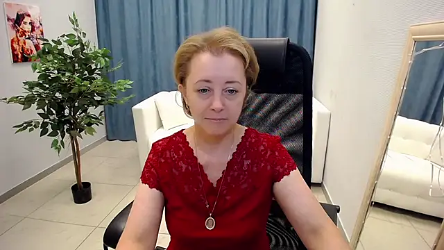MONA W online show from May 2026 11:16:01 AM