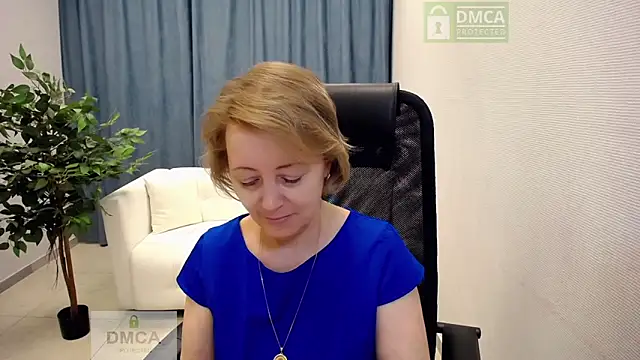 MONA W online show from April 2026 11:27:01 AM