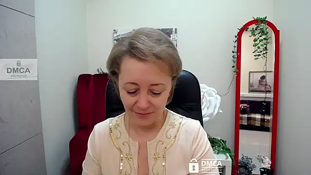 MONA W online show from April 2026 11:22:02 AM