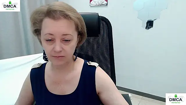 MONA W online show from May 2026 07:34:01 AM