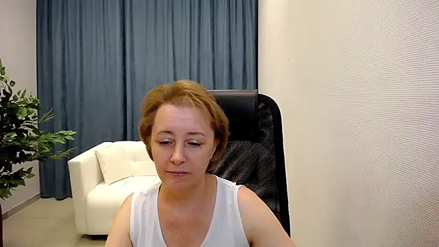 MONA W online show from May 2026 11:10:01 AM