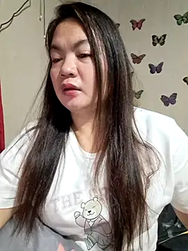 Snapshot of Zyramae_25 chatting on June 2026 11:10:01 AM Zyramae 25 online show from June 2026 11:10:01 AM