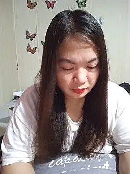 Snapshot of Zyramae_25 chatting on June 2026 11:10:02 AM Zyramae 25 online show from June 2026 11:10:02 AM