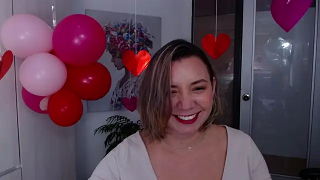 Snapshot of milfsecret69 chatting on February 2026 11:53:01 AM milfsecret69 online show from February 2026 11:53:01 AM