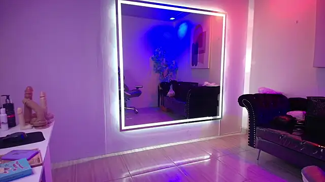 Madame scarlett online show from June 2026 11:33:02 AM