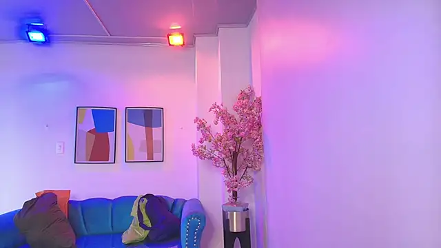 Madame scarlett online show from April 2026 11:57:01 AM