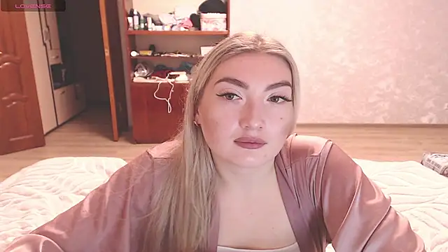 Snapshot of MiraRoy chatting on February 2026 03:33:01 PM MiraRoy online show from February 2026 03:33:01 PM