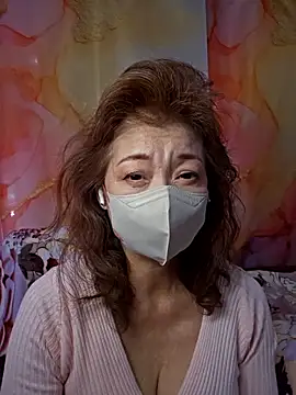 Snapshot of URAN429 chatting on February 2026 02:43:01 AM URAN429 online show from February 2026 02:43:01 AM