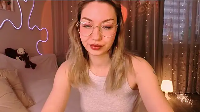 lusciousslily online show from March 2026 01:53:02 AM