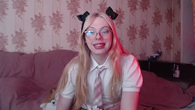 Cutie Bambi online show from February 2026 12:24:01 PM