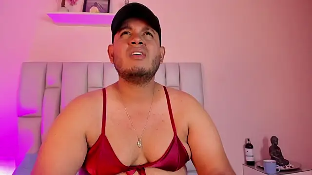 Snapshot of jay_kross1 chatting on February 2026 09:45:02 PM jay kross1 online show from February 2026 09:45:02 PM