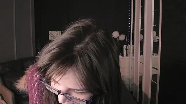 Maykinkya online show from May 2026 02:22:01 PM