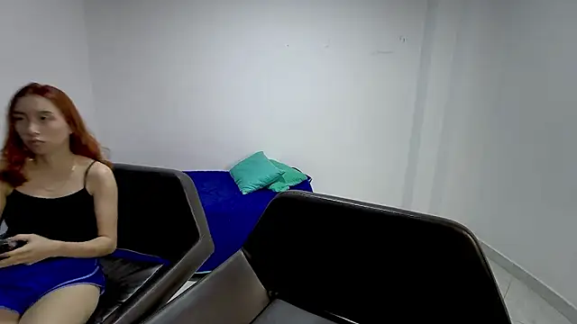 Snapshot of RoseSinsDonViktor chatting on February 2026 11:27:01 AM RoseSinsDonViktor online show from February 2026 11:27:01 AM