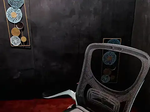 itsme jaja18 online show from April 2026 04:11:02 PM