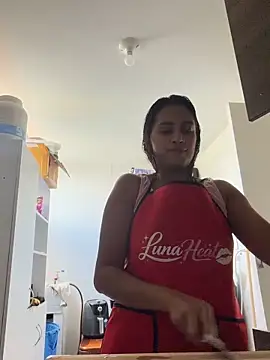 LunaHeat online show from May 2026 05:09:01 PM