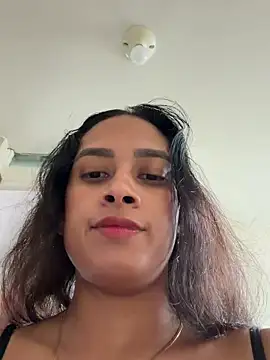 LunaHeat online show from May 2026 05:32:01 PM