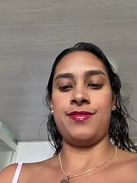 LunaHeat online show from May 2026 06:30:02 PM
