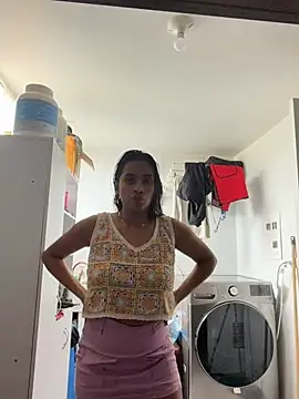 LunaHeat online show from May 2026 05:05:02 PM