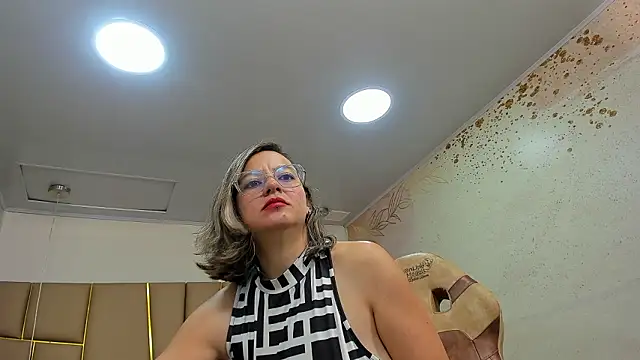 Snapshot of ArianaSommers chatting on February 2026 11:45:01 AM ArianaSommers online show from February 2026 11:45:01 AM