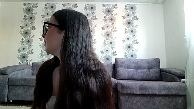 ZyntraLoom online show from February 2026 12:56:01 PM