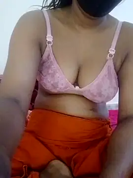 Toma7890 online show from April 2026 02:13:01 AM