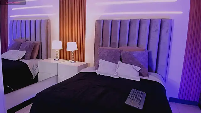 LilyHartt online show from April 2026 12:12:02 PM