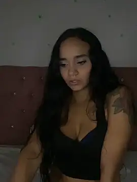 Snapshot of Maria_x_Alejandra chatting on May 2026 03:11:02 AM Maria x Alejandra online show from May 2026 03:11:02 AM