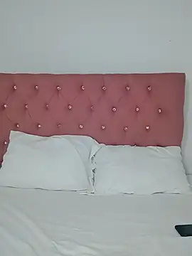 Maria x Alejandra online show from February 2026 05:11:01 PM