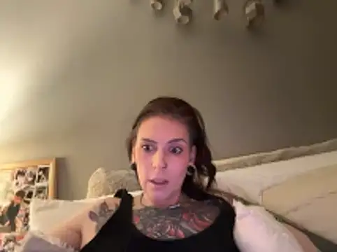 Snapshot of Sexysanka chatting on February 2026 03:06:01 AM Sexysanka online show from February 2026 03:06:01 AM