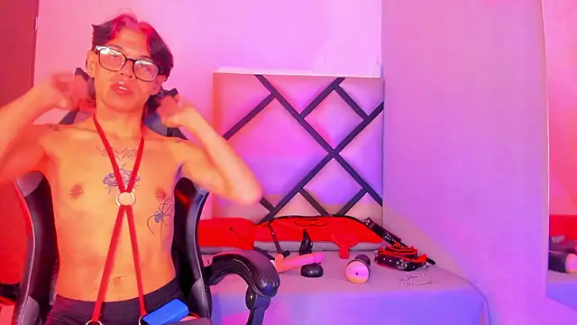 Snapshot of Bennet-Gray chatting on February 2026 04:41:02 AM Bennet-Gray online show from February 2026 04:41:02 AM