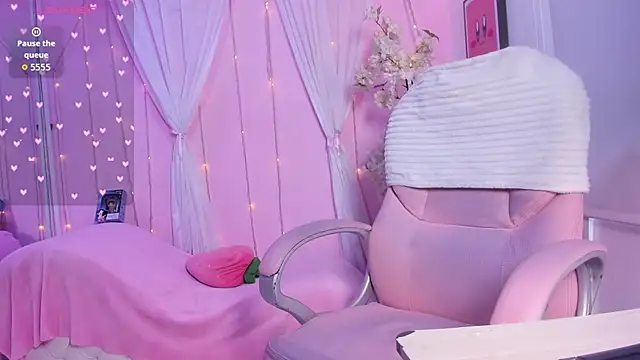 Bella Miller1  online show from March 2026 03:04:01 PM