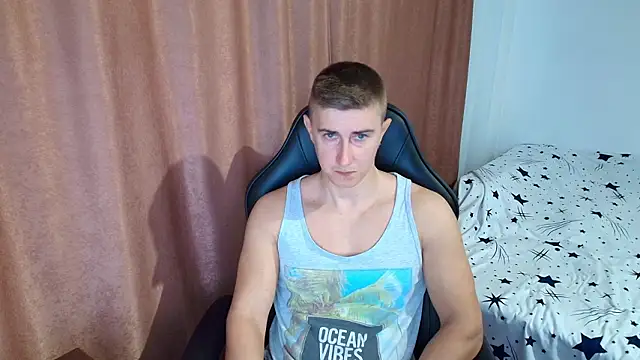 Snapshot of TodMusclePower9 chatting on February 2026 06:33:02 AM TodMusclePower9 online show from February 2026 06:33:02 AM