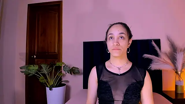 Snapshot of CelesteQueeen chatting on March 2026 11:48:02 AM CelesteQueeen online show from March 2026 11:48:02 AM