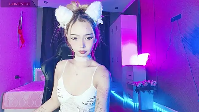 dionlee9 online show from March 2026 01:37:01 PM