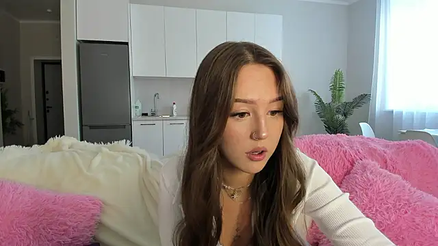 G0od girl online show from February 2026 08:43:01 AM