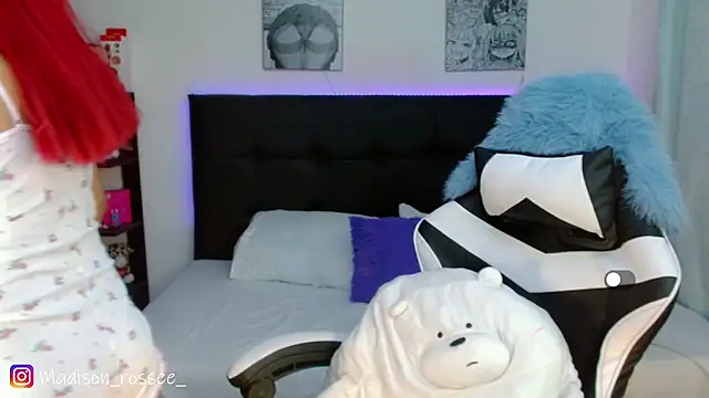 Madison Rossee online show from March 2026 09:04:01 PM