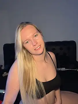 Ellie-rosee online show from February 2026 03:00:01 PM