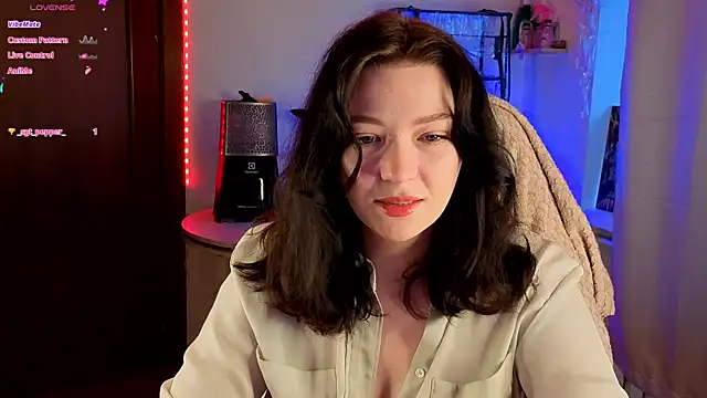 Doll lira online show from February 2026 02:28:01 PM