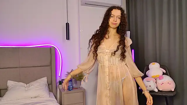 Luna Starlight online show from February 2026 09:14:02 PM