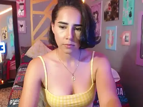 Evelyn lovers  online show from March 2026 11:36:02 PM