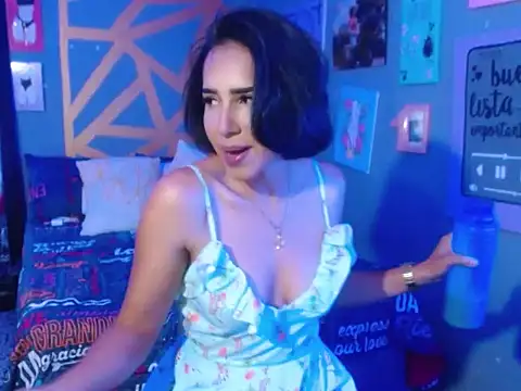 Evelyn lovers  online show from March 2026 12:33:01 AM