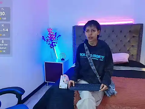 HannahBlue  online show from March 2026 12:12:01 PM