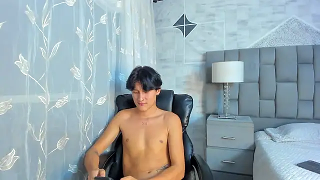 SalvatoreBenford online show from February 2026 06:22:01 AM