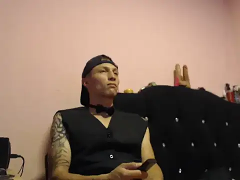 Cronos Hot 8 online show from February 2026 04:04:01 PM