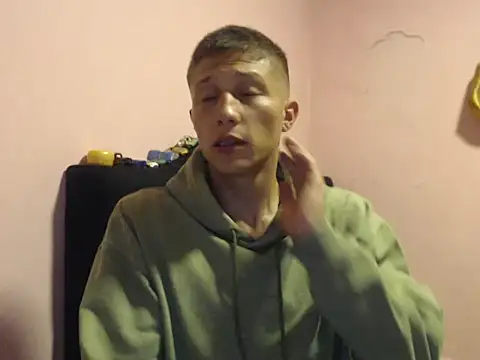 Cronos Hot 8 online show from February 2026 12:28:02 PM